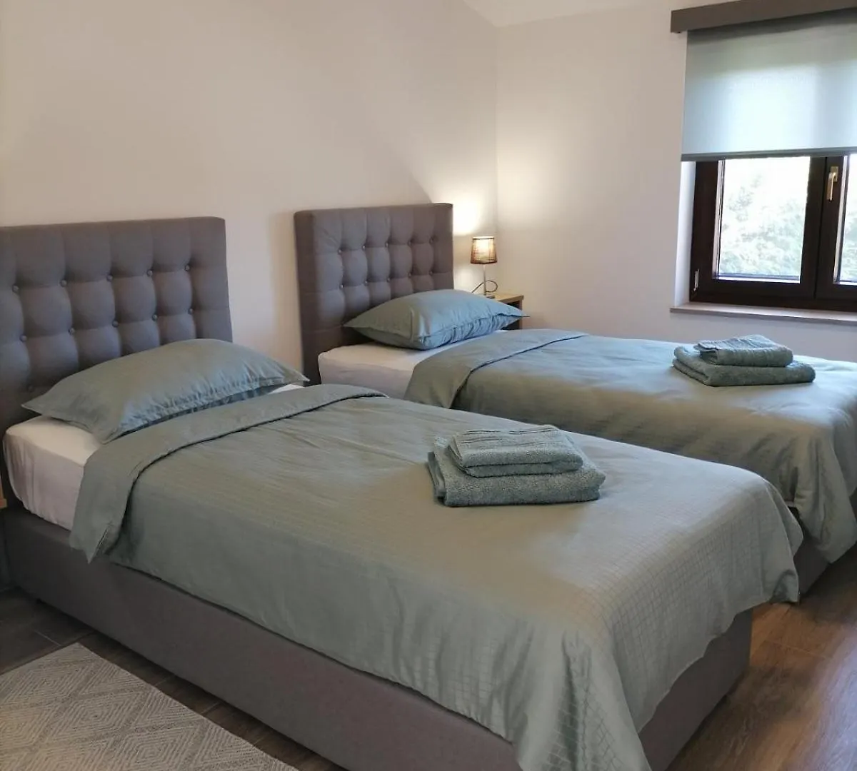 Apartment Doraj بولا